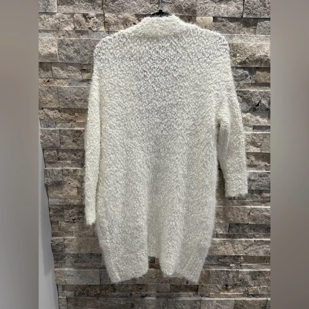 Lira Cozy White Open-Front Sweater size XS - Picture 3 of 5